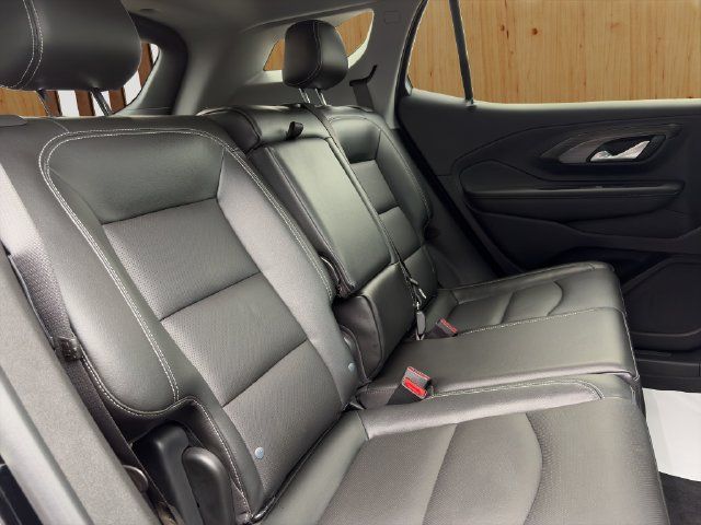 Used 2022 GMC Terrain SLT w/ Infotainment Package II AWD/4WD image 21