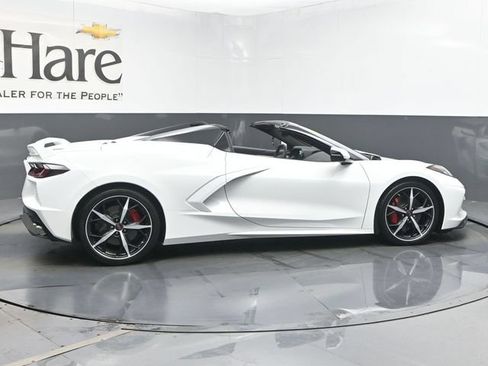 Used 2021 Chevrolet Corvette Stingray Premium Conv w/ Z51 Performance Package RWD image 36