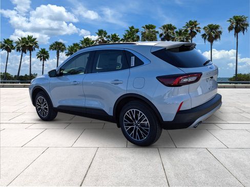 New 2026 Ford Escape SE w/ PHEV Premium Package image 6