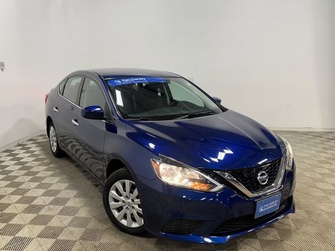 Used 2019 Nissan Sentra S image 3