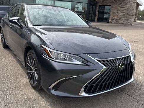 Used 2023 Lexus ES 350 w/ Accessory Package (Z2) FWD image 7
