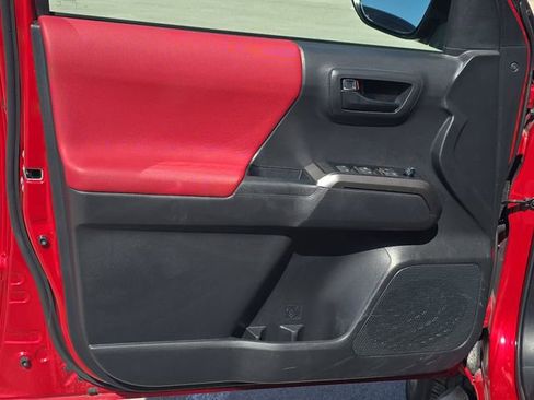 Used 2022 Toyota Tacoma SR5 image 26