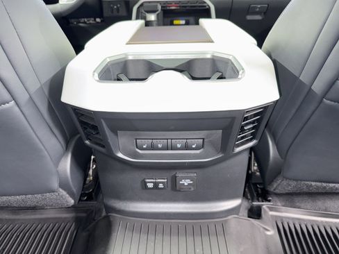 Used 2023 Toyota Tundra Capstone AWD/4WD image 16