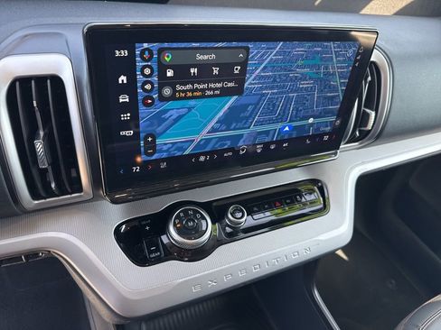 Used 2025 Ford Expedition Active AWD/4WD image 23