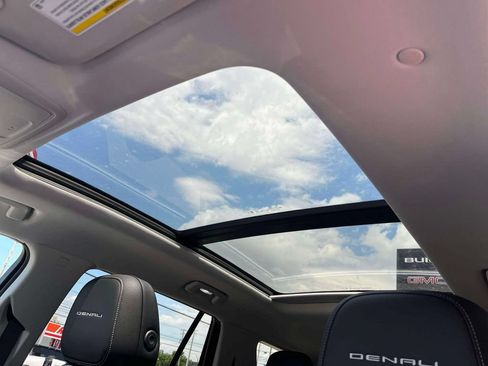 New 2026 GMC Terrain Denali w/ LPO, Floor Liner Package AWD/4WD image 32