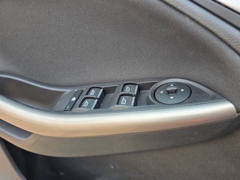 Used 2018 Ford Focus Titanium FWD image 17