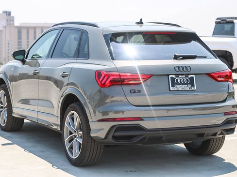 New 2025 Audi Q3 2.0T Premium image 8