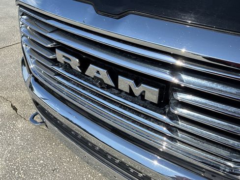 Used 2019 RAM 1500 Limited RWD image 32