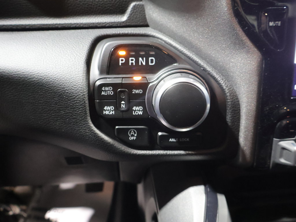 Used 2024 RAM 1500 Big Horn AWD/4WD image 30