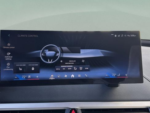 Used 2026 BMW iX xDrive45 w/ Premium Package image 15