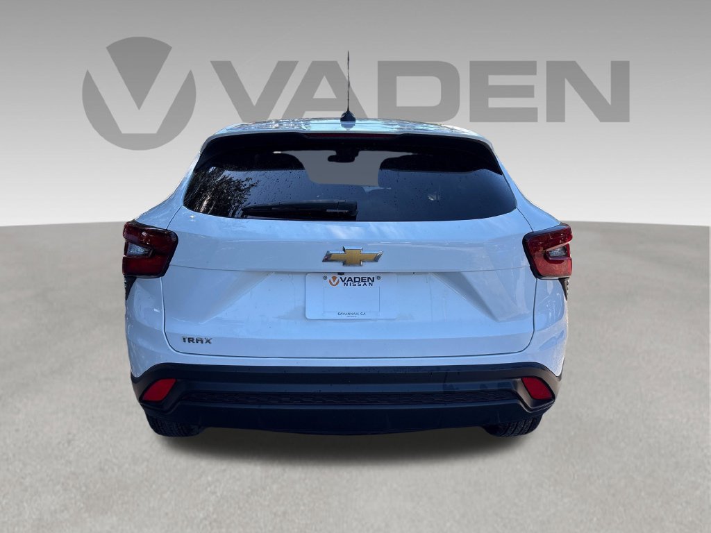 Used 2024 Chevrolet Trax LS FWD image 20