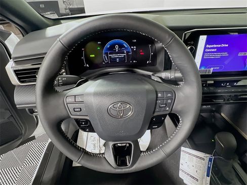New 2026 Toyota Camry Hybrid image 11