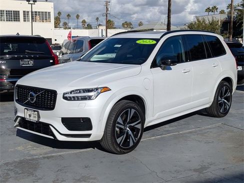 Used 2022 Volvo XC90 T8 R-Design w/ Advanced Package image 7