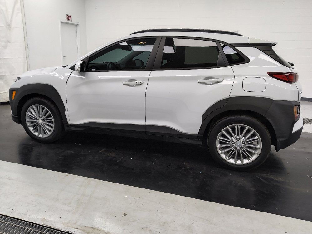 Used 2021 Hyundai Kona SEL Plus w/ Cargo Package FWD image 3