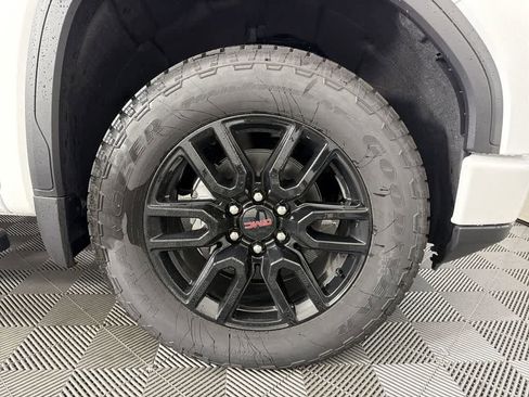 New 2026 GMC Sierra 1500 Elevation image 19
