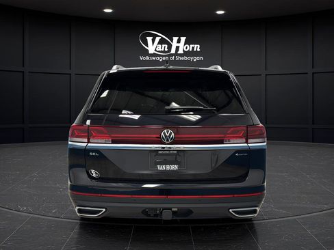 Used 2024 Volkswagen Atlas SEL AWD/4WD image 6