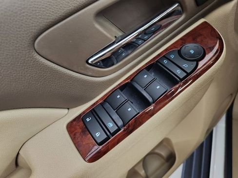 Used 2013 Chevrolet Tahoe LT w/ Luxury Package image 18