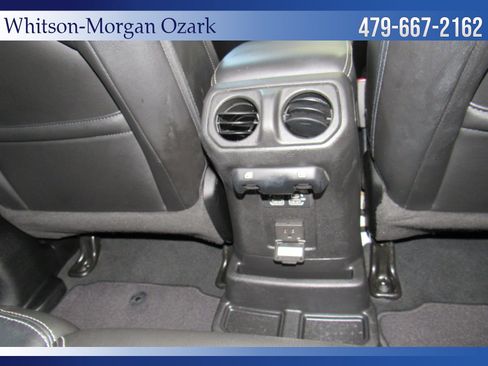 Used 2023 Jeep Wrangler Unlimited Sahara AWD/4WD image 33