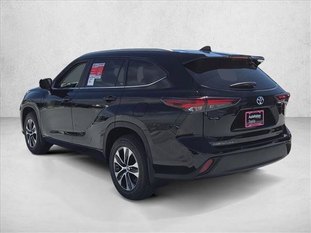 New 2026 Toyota Highlander XLE AWD/4WD image 9