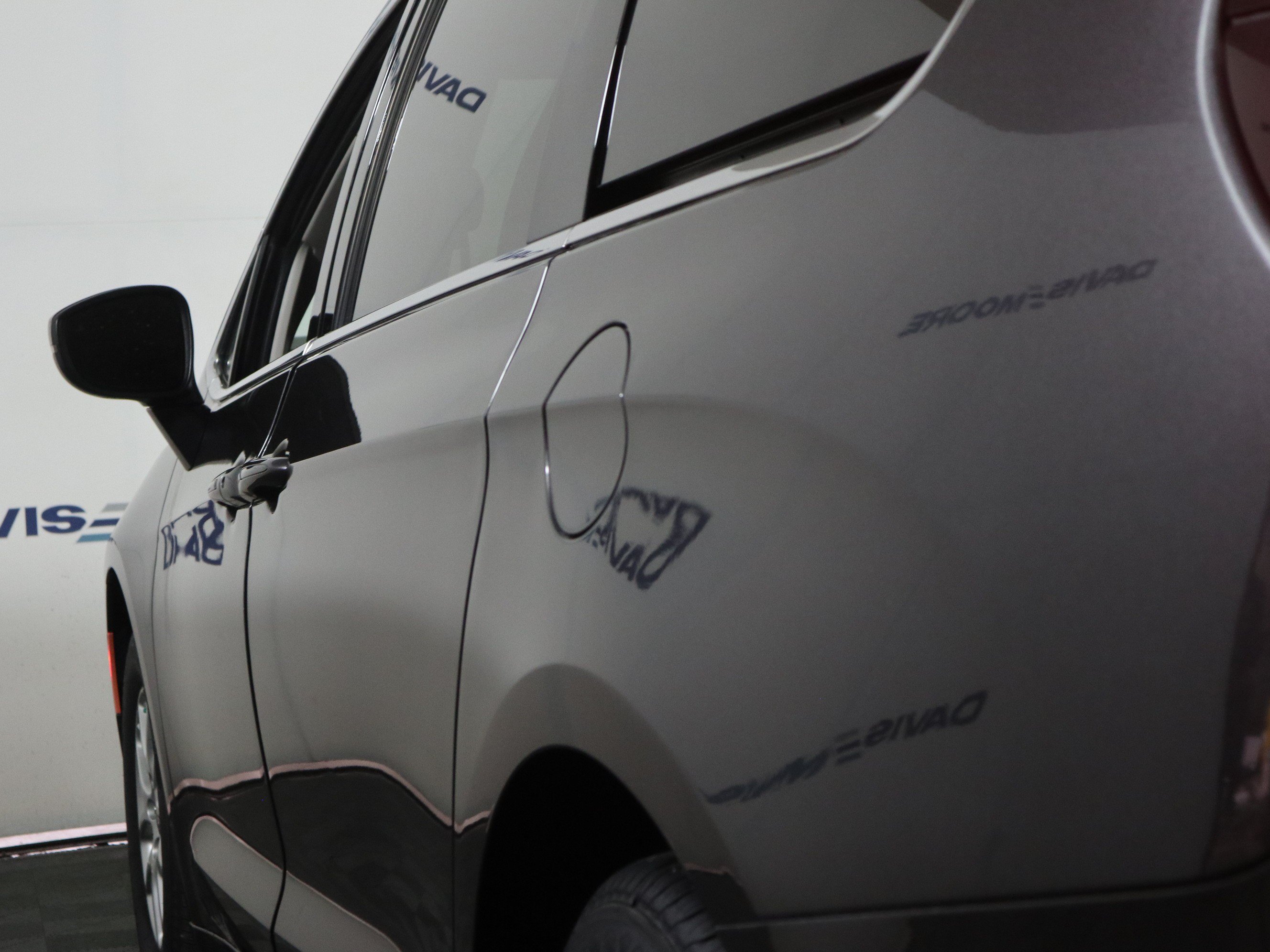 Used 2023 Chrysler Pacifica Touring-L FWD image 10