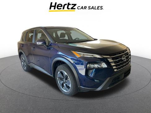Used 2025 Nissan Rogue SV image 1