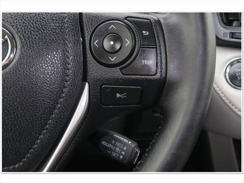 Certified 2016 Toyota RAV4 Limited image 42