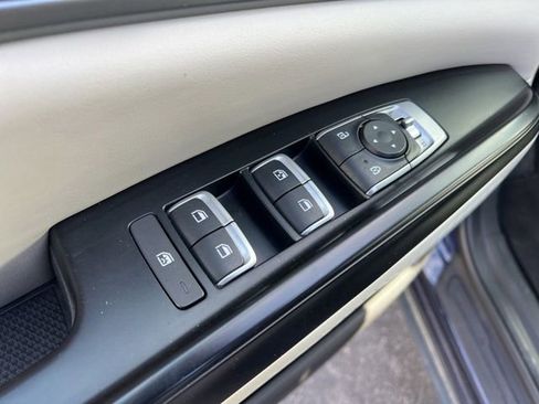 Certified 2024 Kia Carnival LX image 27