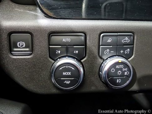 Used 2025 GMC Sierra 1500 SLT image 18