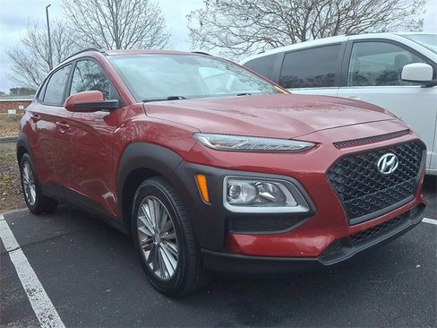 Used 2020 Hyundai Kona SEL image 3