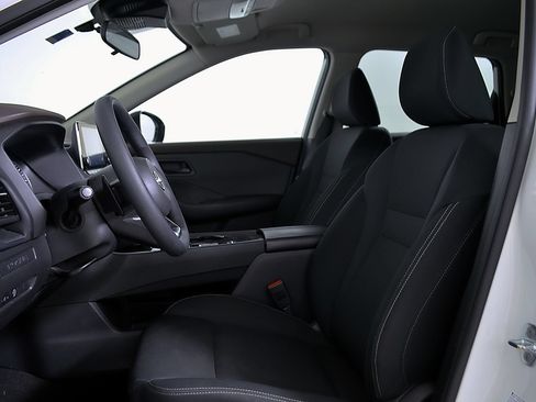 Used 2023 Nissan Rogue S FWD image 23