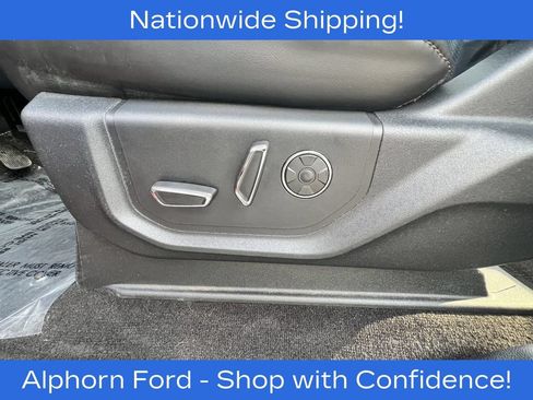 Used 2019 Ford F150 Platinum w/ Equipment Group 701A Luxury AWD/4WD image 30