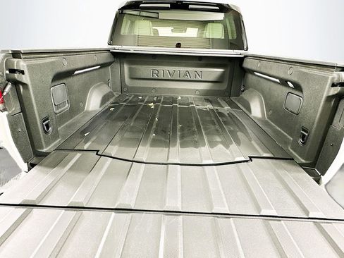 Used 2025 Rivian R1T Adventure image 26