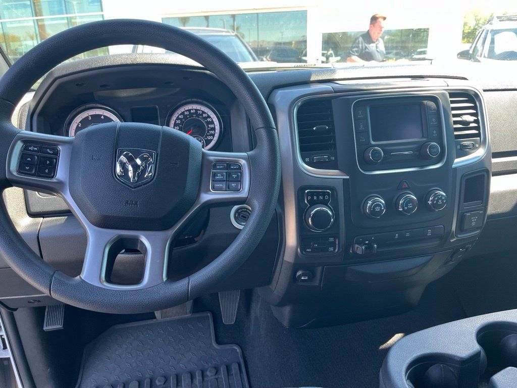 Used 2024 RAM 1500 Warlock w/ Warlock All Terrain Package AWD/4WD image 8