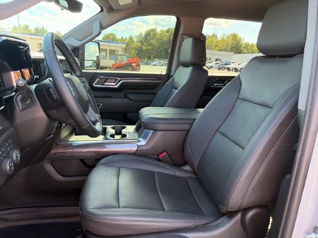 Used 2024 Chevrolet Silverado 2500 LTZ w/ LTZ Plus Package AWD/4WD image 16