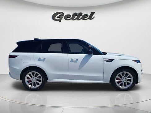 Used 2023 Land Rover Range Rover Sport SE Dynamic AWD/4WD image 4