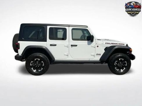 Certified 2025 Jeep Wrangler Unlimited Rubicon AWD/4WD image 7