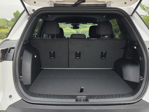 New 2026 Chevrolet Equinox LT FWD image 34