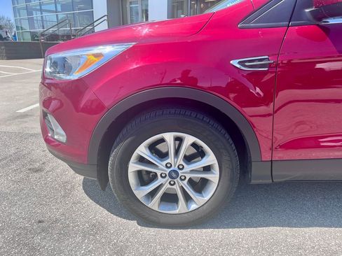 Used 2019 Ford Escape SE image 28