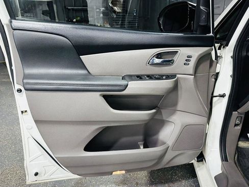 Used 2015 Honda Odyssey Touring image 10