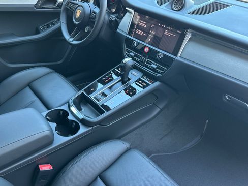 New 2026 Porsche Macan AWD/4WD image 18