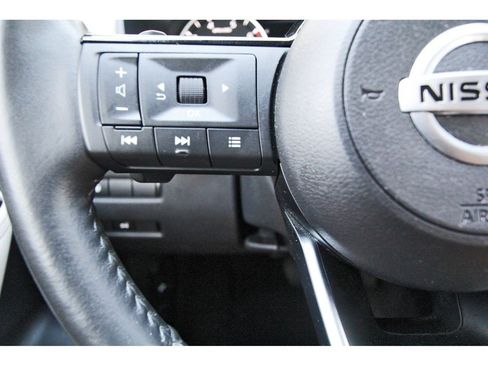Certified 2021 Nissan Rogue SV w/ Premium Package FWD image 15