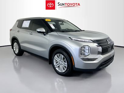 Used 2023 Mitsubishi Outlander ES