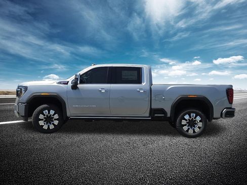 New 2026 GMC Sierra 2500 Denali w/ Denali Reserve Package AWD/4WD image 21