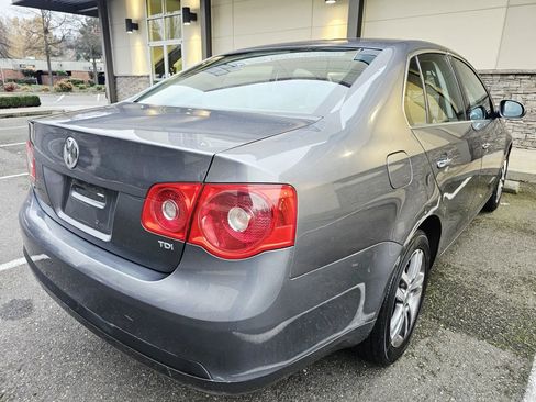 Used 2006 Volkswagen Jetta TDI image 5