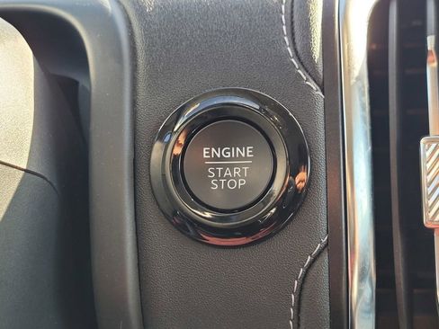 Used 2025 Ford Expedition Max Platinum AWD/4WD image 27