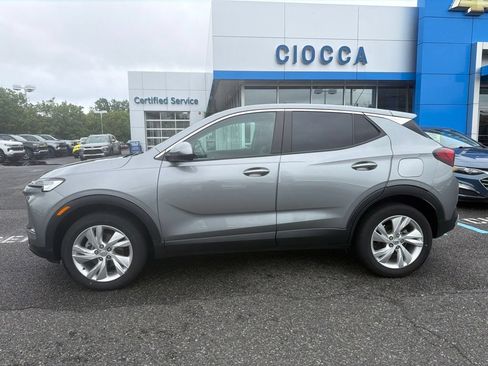 Used 2024 Buick Encore GX Preferred AWD/4WD image 4