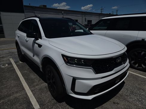 Used 2021 Kia Sorento SX AWD/4WD image 3
