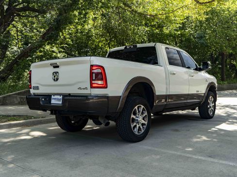 Used 2022 RAM 2500 Limited AWD/4WD image 9