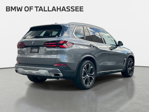 Used 2024 BMW X5 xDrive40i w/ Premium Package AWD/4WD image 5