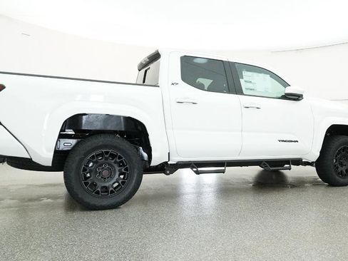 New 2025 Toyota Tacoma SR5 image 29